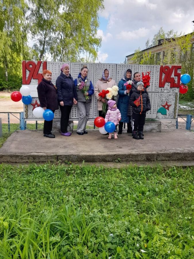 Возложение цветов к обелискам воинам, погибшим в годы Великой Отечественной  войны, в селах Пушкинского сельского поселения.